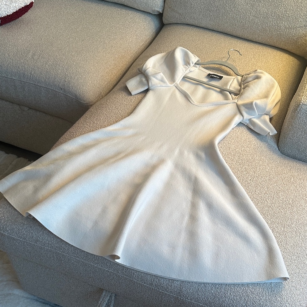 Express Chic Cream Puff Sleeve Mini Dress